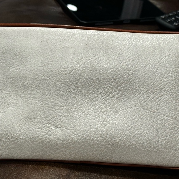 Very elegant Dooney & Bourke Cream and Brown Shoulder Bag - Picture 10 of 15